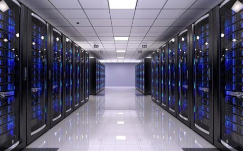 对抗流行病并检测可能的药理化合物的最快的超级计算！