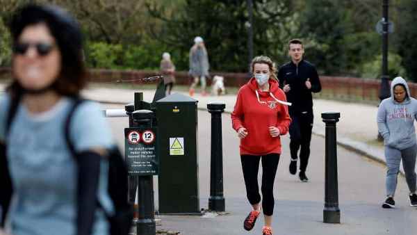 英国取消手机数据流量上限！希望群众留在家中不要出门！