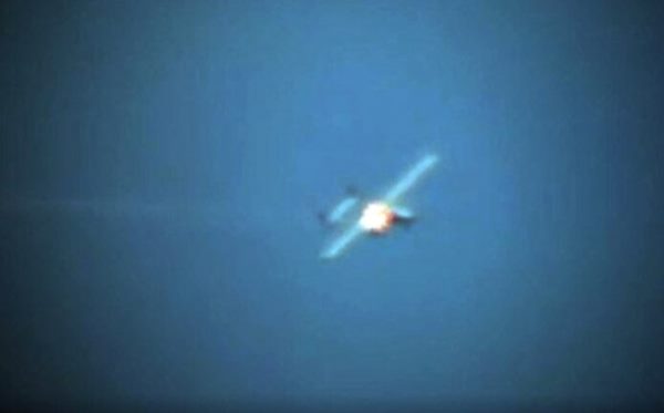 美国海军试验激光武器，3秒击落无人机