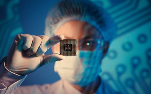 台积电的发展让英特尔丝毫不敢有所怠慢！华为的生死会与张忠谋有关吗？