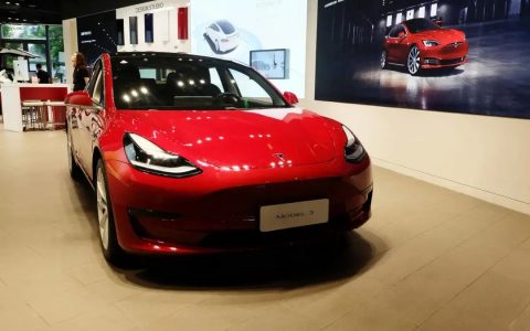 特斯拉降价已成趋势！补贴后价格仅24.99万元！