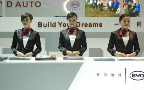 比亚迪从电池到生产汽车，最后再生产手机，口罩，芯片！