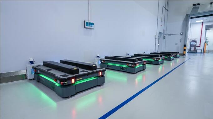 5台MiR500自主移动机器人助力诺和诺德天津制药工厂优化内部物流