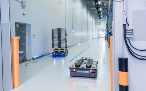 诺和诺德天津工厂部署5台MiR500自主移动机器人优化仓储物流效率！