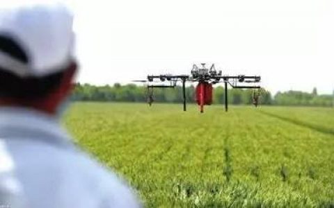 智能农机推广使用，助力村民转身变成新农人！