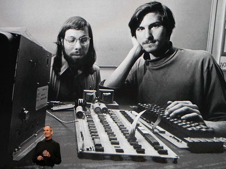 969 万人民币！收藏级 Apple 1 电脑出售，乔布斯 45 年前参与制作