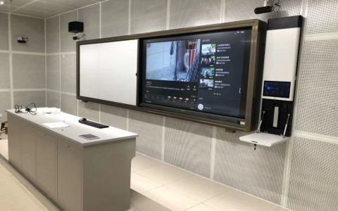 中国联通引领5G+智慧教育应用创新：建设新一代人工智能教学！