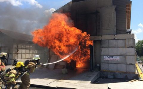 科学家设计出能够第一时间发现闪燃（Flashover）的人工智能系统！