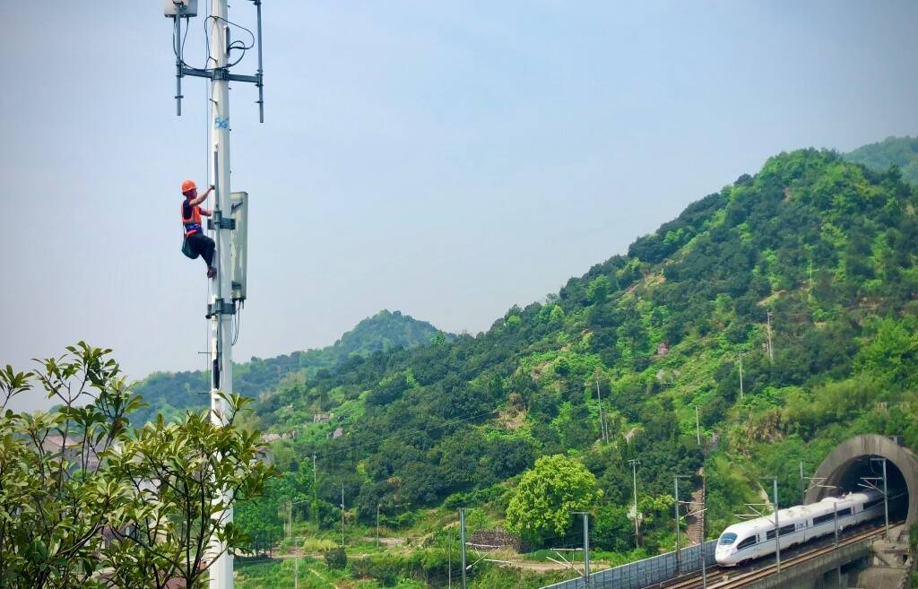 高速网络遇见高速铁路 山东移动跑出5G高铁网络建设加速度