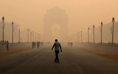 组织调整致员工流动加快，华为宣布将调整员工绩效考核；爱奇艺否认百度出售公司股份！