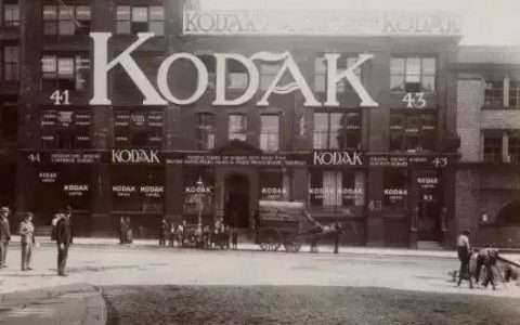 我们坚信，科技行业正在等待一次弃旧图新