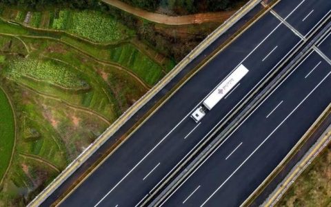 自动驾驶卡车加速商业化，赢彻科技：「安全量产」先行