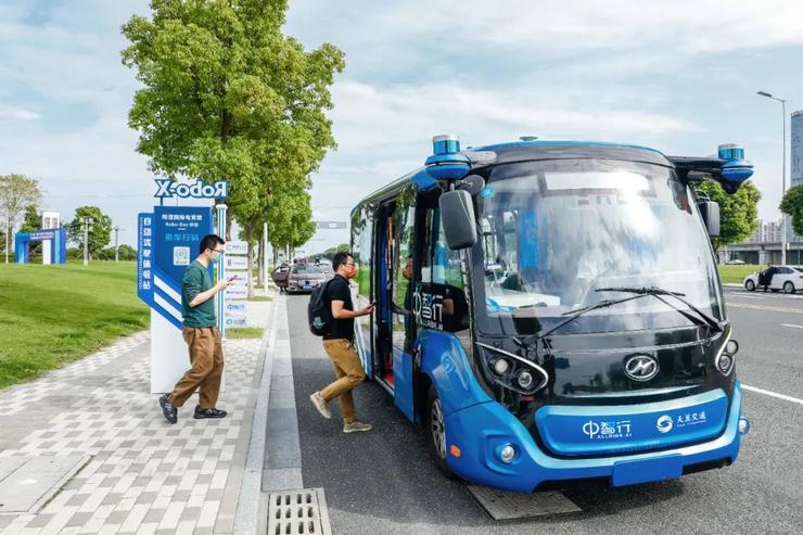 中智行车路协同商业化再落一子，网联式Robobus运营启动