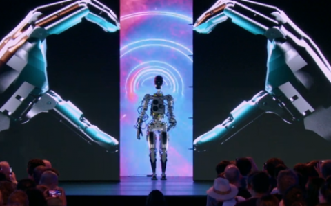 不只是汽车公司！特斯拉机器人五年内量产应用，明年建造超级计算机集群