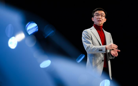 「慧极必伤」的侯晓迪：天才偏执狂，难与世界和解