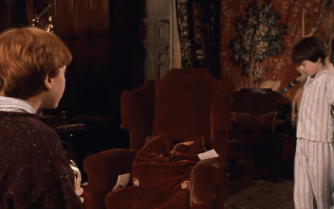 油管博主打造「隐身」设备，多种方法实现，最低9块钱即可获得隐身斗篷