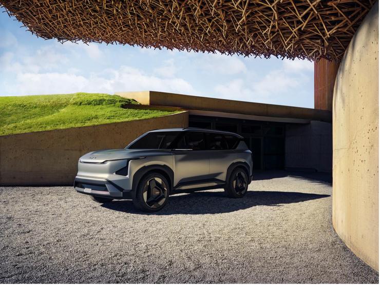 起亚进军中国电动车市场：首款纯电车EV6预计8月上市，EV5将于11月在中国首发