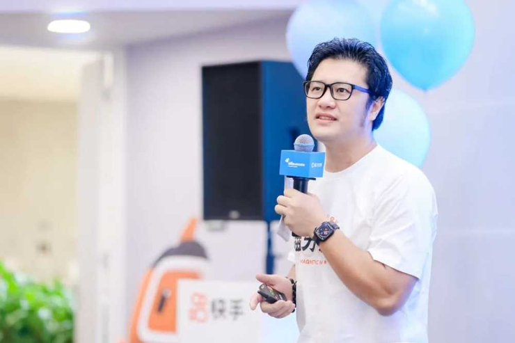 快手商业化：从慢跑，到狂飙