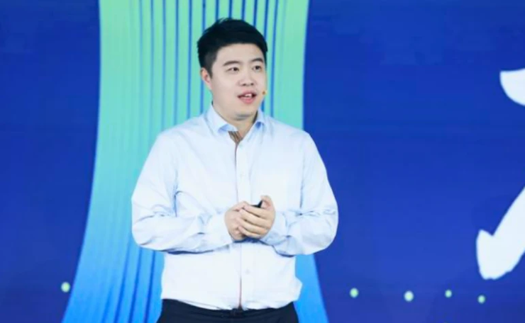 快手商业化：从慢跑，到狂飙