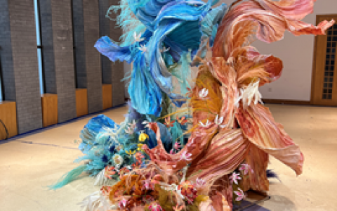 助力传统文化“活起来” 美团闪购与敦煌博物馆联名推出七夕国风主题花束