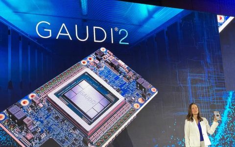 英特尔为中国公司定制了一张AI大模型「入场券」