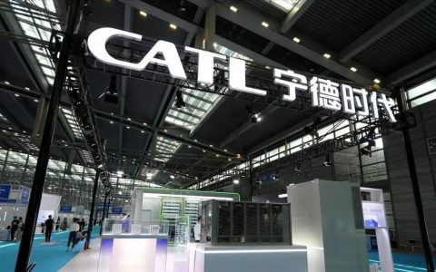 宁德时代工厂"强制双休"引风波，低薪引离职潮