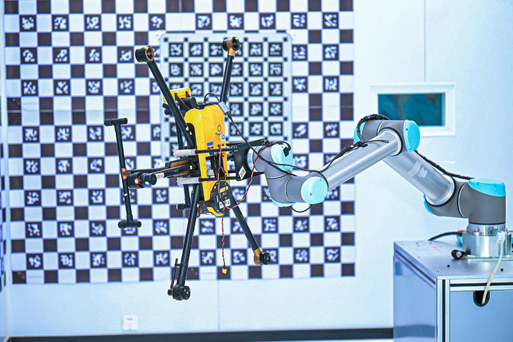 美团物流无人机工厂在深圳投产 年产智能装备可超万台