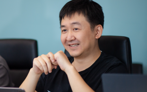 王小川又发大模型，但这次是闭源的